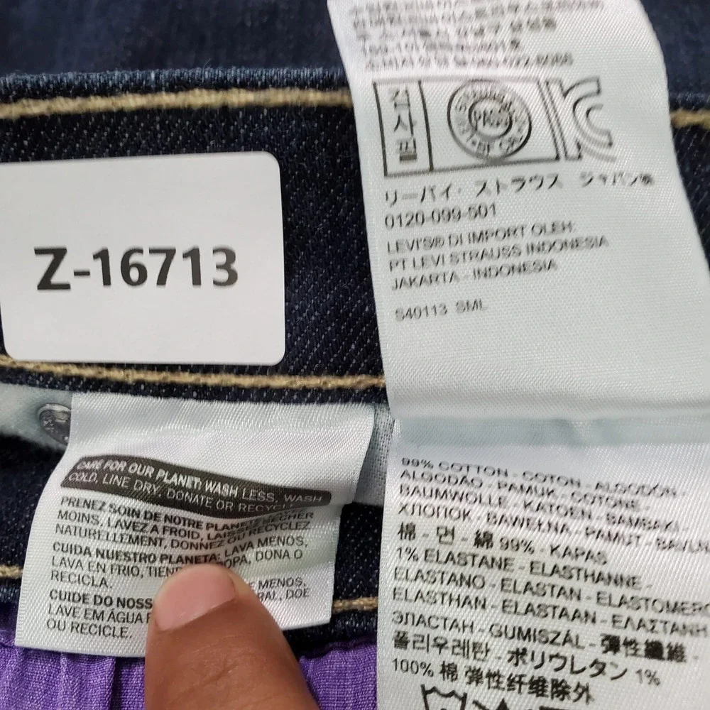 Levis *please carefully